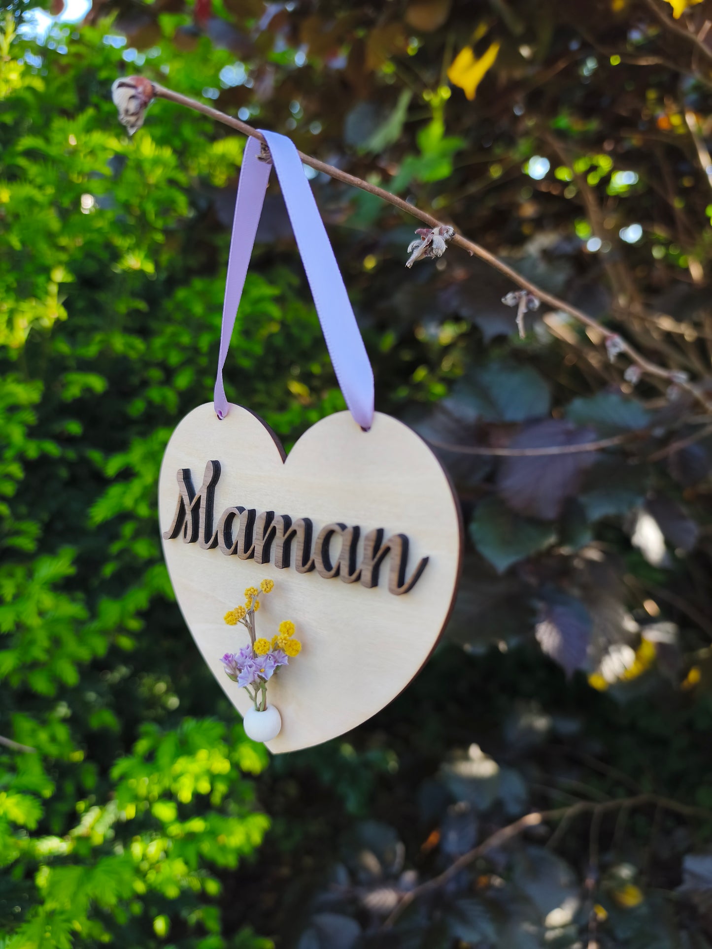 Suspension Cœur "Maman" en bois et fleurs séchées – Artisanat Français