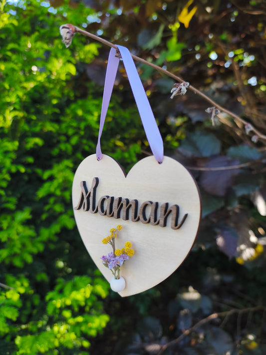 Suspension Cœur "Maman" en bois et fleurs séchées – Artisanat Français
